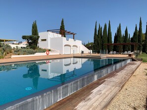 Pool - VILAMOURA CONCEPT VILLA  WITH POOL by HOMING (Vilamoura)