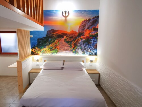 Curated Mini apartment ideal for couples and families,close to both sea and downtown