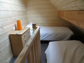 2 slaapkamers, een strijkplank/strijkijzer, gratis wifi, beddengoed