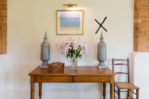 Interior - Chater Barn (Leicester)