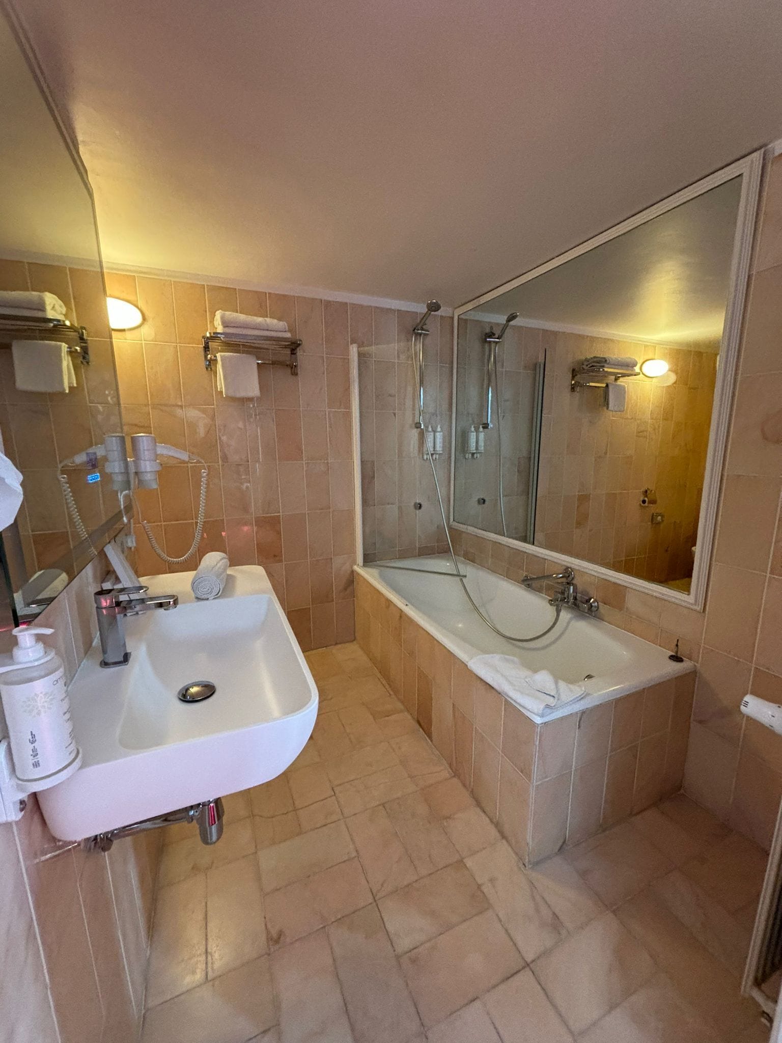 Foto - La Bourse Hotel