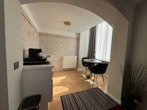 Elite Room | Premium bedding, minibar, in-room safe, individually decorated