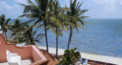 Casa South Breeze beachfront Villa located in the heart of Puerto Morelos