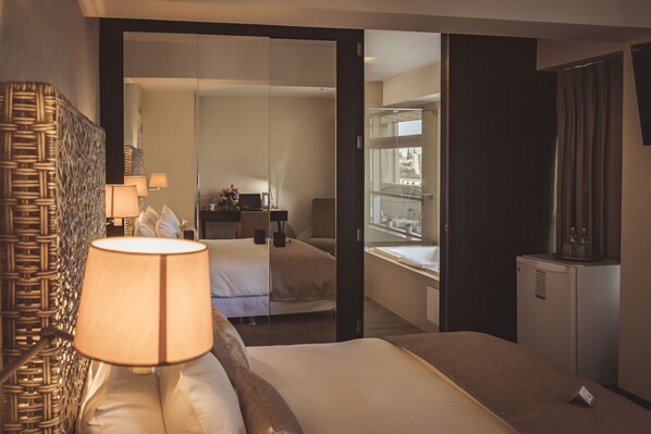 Junior Studio Suite | Minibar, in-room safe, desk, free WiFi - HOTEL HANAN (Arequipa)