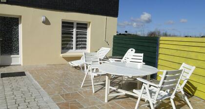 Comfortable gite 10 minutes' walk from the sea and town center
