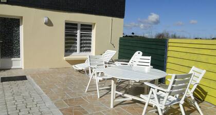 Comfortable cottage 10 minutes walk from the sea and the city center