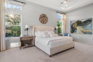4 Schlafzimmer, Schreibtisch, Bügeleisen/Bügelbrett, kostenloses WLAN
