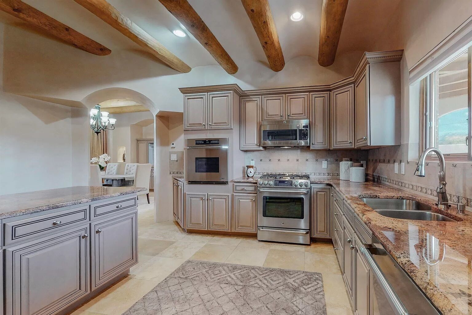 Santa Fe luxurious Home with Home Gym