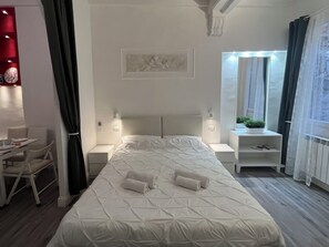 3 makuuhuonetta, silitysrauta/-lauta, vauvan matkasänky, ilmainen Wi-Fi