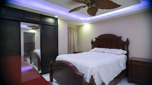 3 slaapkamers, een strijkplank/strijkijzer, gratis wifi