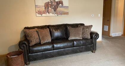 2 BD in North Laramie