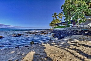 Una spiaggia nelle vicinanze
