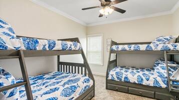 3 Schlafzimmer, Reisekinderbett, WLAN, BettwÀsche