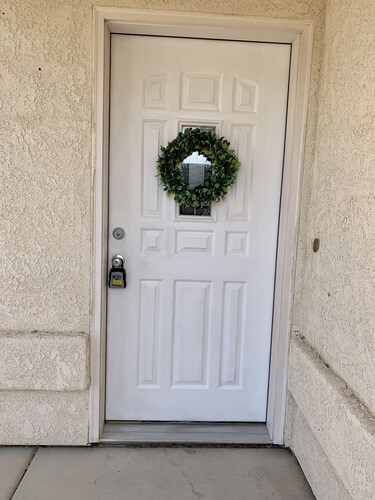 Great location, beautiful, cozy and relaxing home. Very close to the river