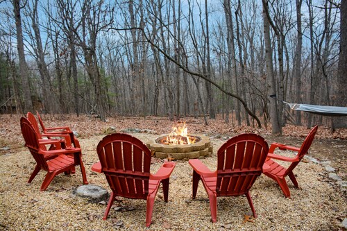 Private Spacious Mountain Top Retreat:3BRs+Bonus Room, Fire Pit