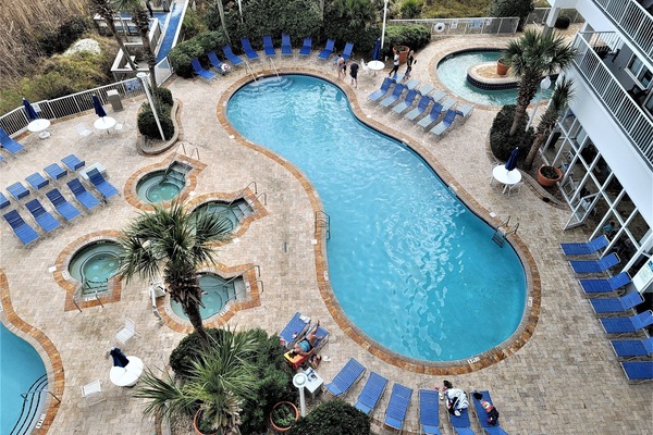 Una piscina techada, una piscina climatizada