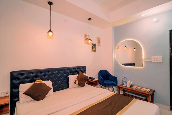 Iron/ironing board, free WiFi, bed sheets - Hotel DiDi International (Lucknow)