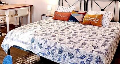 Lovely studio few miles from the beach!!