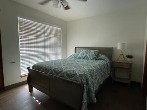 2 bedrooms, iron/ironing board, free WiFi, bed sheets - Cozy Clean Duplex with Refrigerated Air (El Paso)