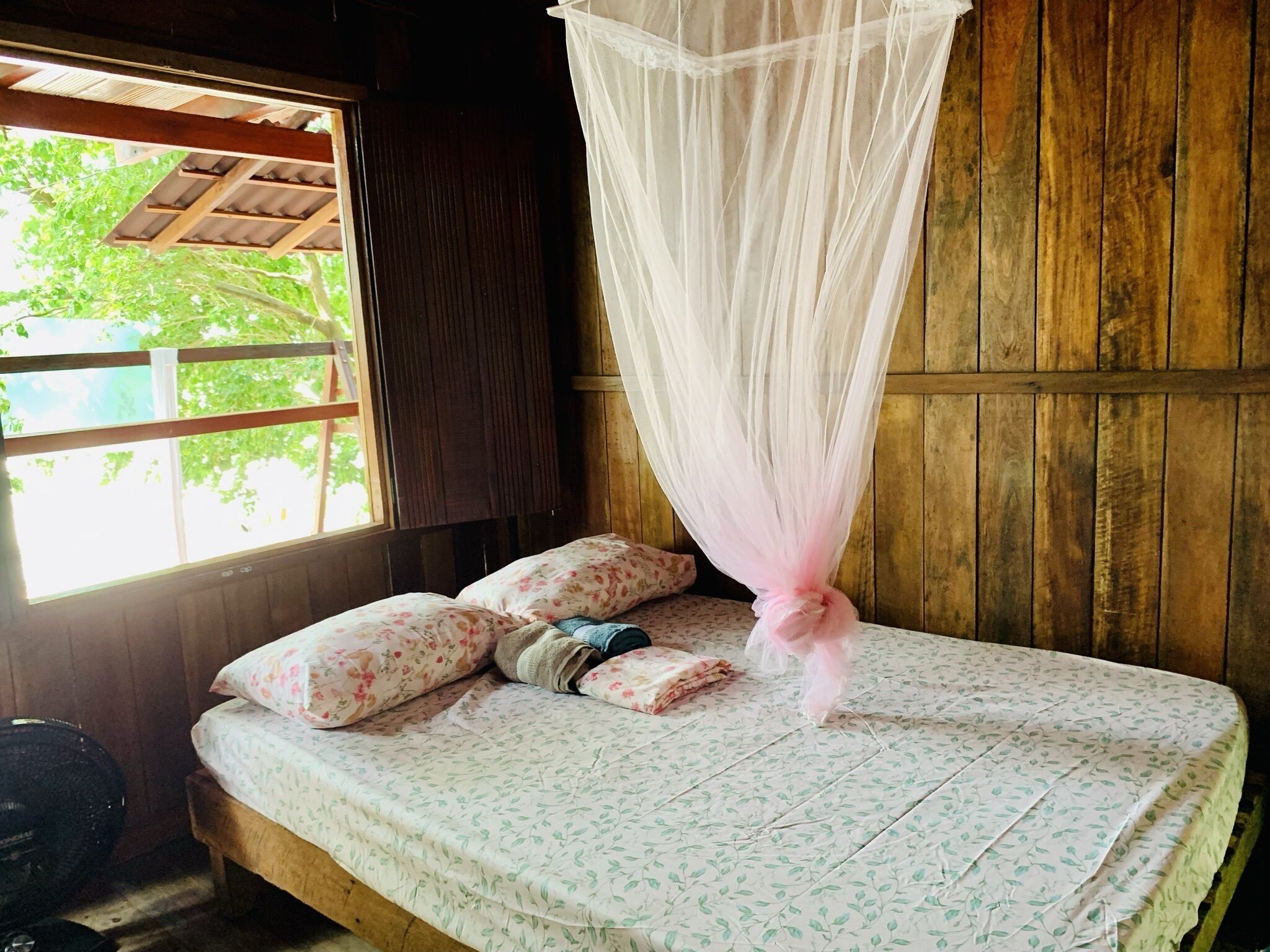 4 chambres, draps fournis