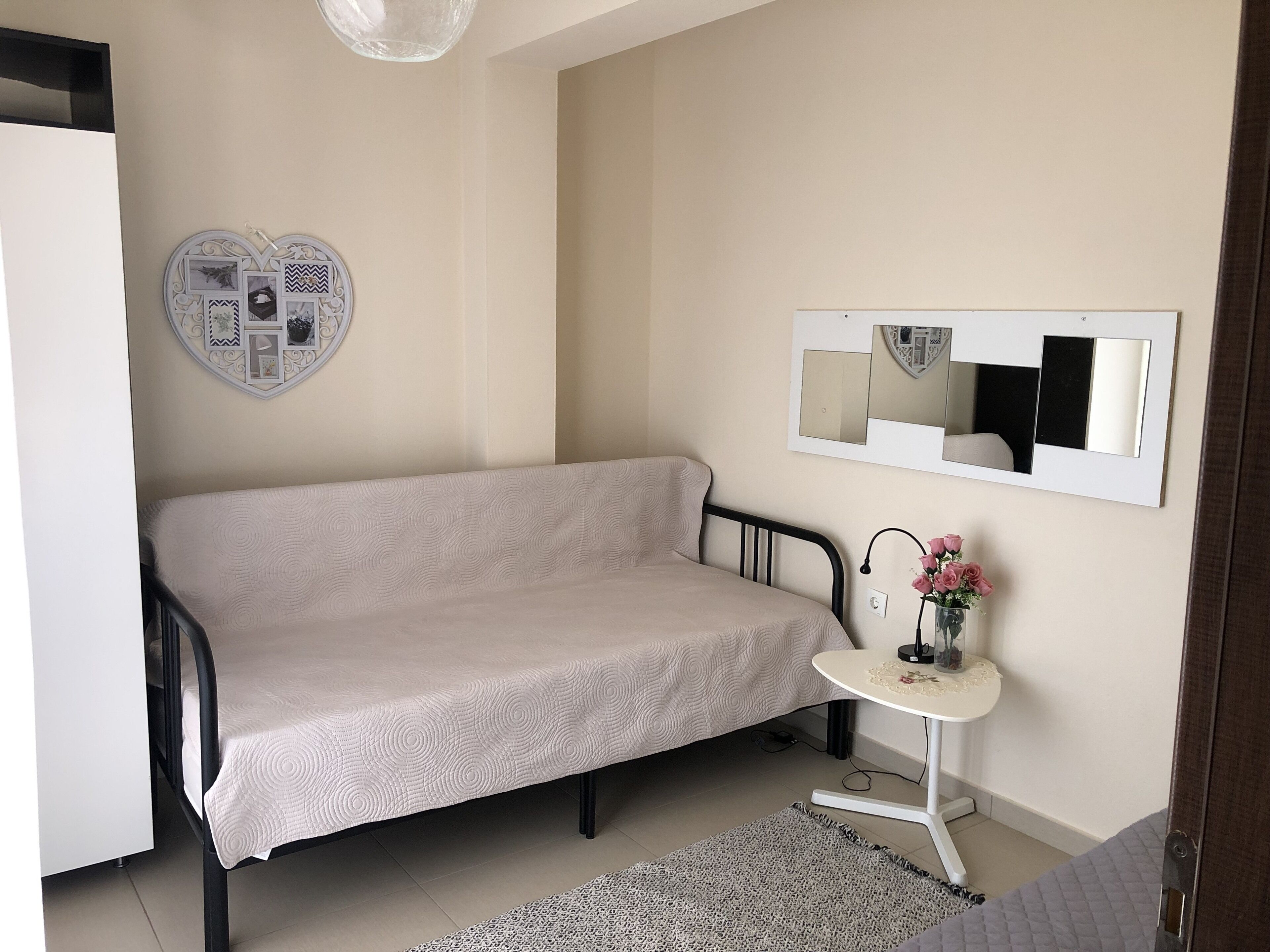 3 chambres, fer et planche à repasser, Wi-Fi gratuit, draps fournis