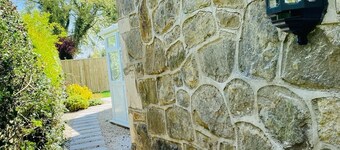 Gable End Cottage - Family/pet friendly accommodation with hot tub
