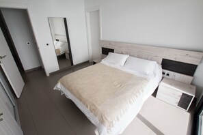 2 bedrooms, desk, free WiFi