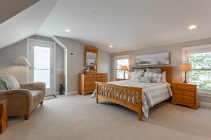 6 bedrooms, iron/ironing board, WiFi - BAY FRONT Rehoboth Beach Beach House w/ Boat Dock Sleeps 12 (Rehoboth Beach)