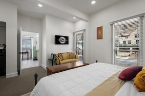 Kamar Bulan Madu, 1 Tempat Tidur King | Seprai premium, selimut bulu angsa, dan bantalan ekstra lembut