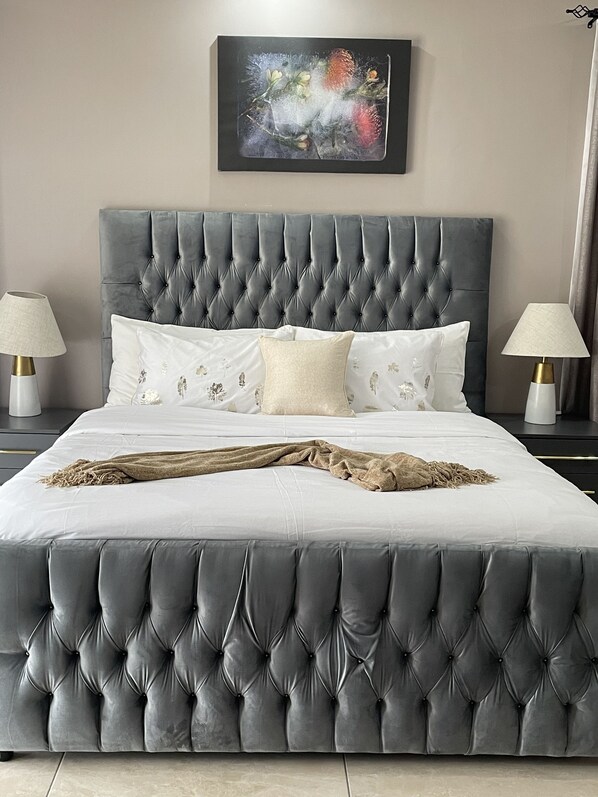 3 Schlafzimmer, Schreibtisch, Reisekinderbett, WLAN