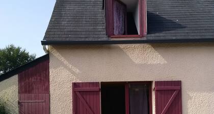 La maison avec jardinet proche de la mer