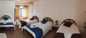 7 habitaciones, escritorio, wifi gratis y ropa de cama