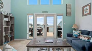 Smart TV, fireplace, offices