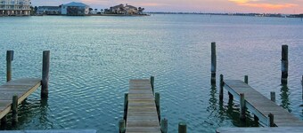 Key Allegro W/ Bay View, Pier & Boat Slip! Community Pool!