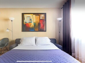 1 chambre, bureau, fer et planche à repasser, Wi-Fi gratuit