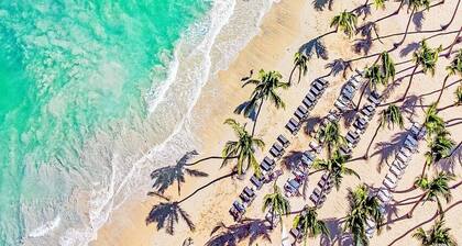 Beach VILLA★MARFIL with private Pool, BBQ and Maid