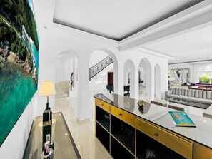 Lobby - 10BR Beach Villa Andiamo with Chef, Jacuzzi and Maid (Punta Cana)