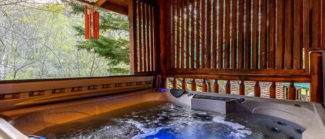 Bain à remous extérieur