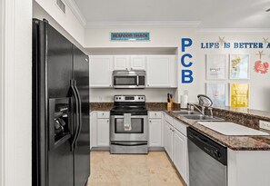 Fridge, microwave, oven, stovetop - Luxury Beachfront, 3 Pools/Spas, Walk to Pier Park! (Panama City Beach)