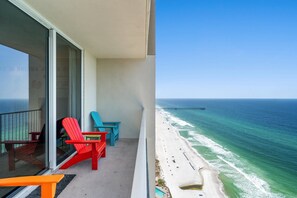 Property grounds - Luxury Beachfront, 3 Pools/Spas, Walk to Pier Park! (Panama City Beach)