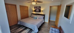 4 bedrooms, iron/ironing board, free WiFi, bed sheets