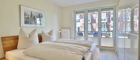 2 室のベッドルーム、アイロン / アイロン台、WiFi