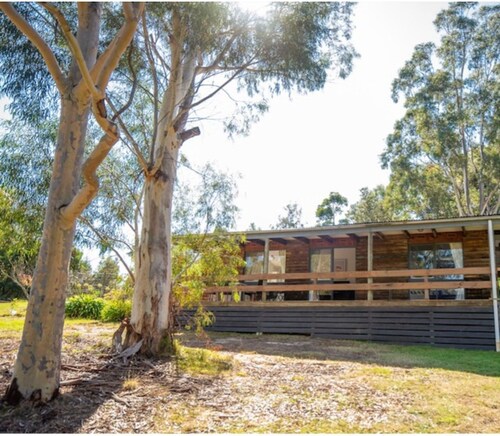 Cottage-Yarra Valley-10 Acres-Breakfast Inc-15 Mins From Healesville & Warburton
