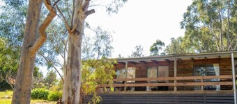 Cottage-Yarra Valley-10 Acres-Breakfast Inc-15 Mins From Healesville & Warburton