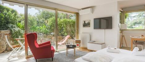 1 chambre, fer et planche Ă repasser, accĂšs Ă Internet, literie fournie