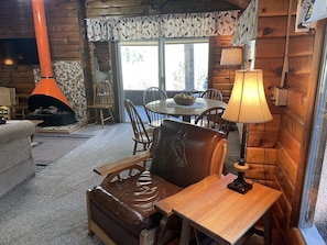 Smart TV, fireplace - Cozy Mountain Paradise (Kamas)