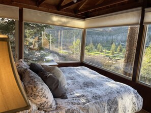 3 bedrooms, iron/ironing board, free WiFi, bed sheets - Cozy Mountain Paradise (Kamas)