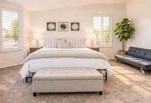 4 bedrooms, desk, iron/ironing board, free WiFi