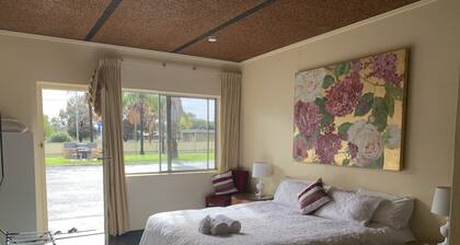 Temora Motel