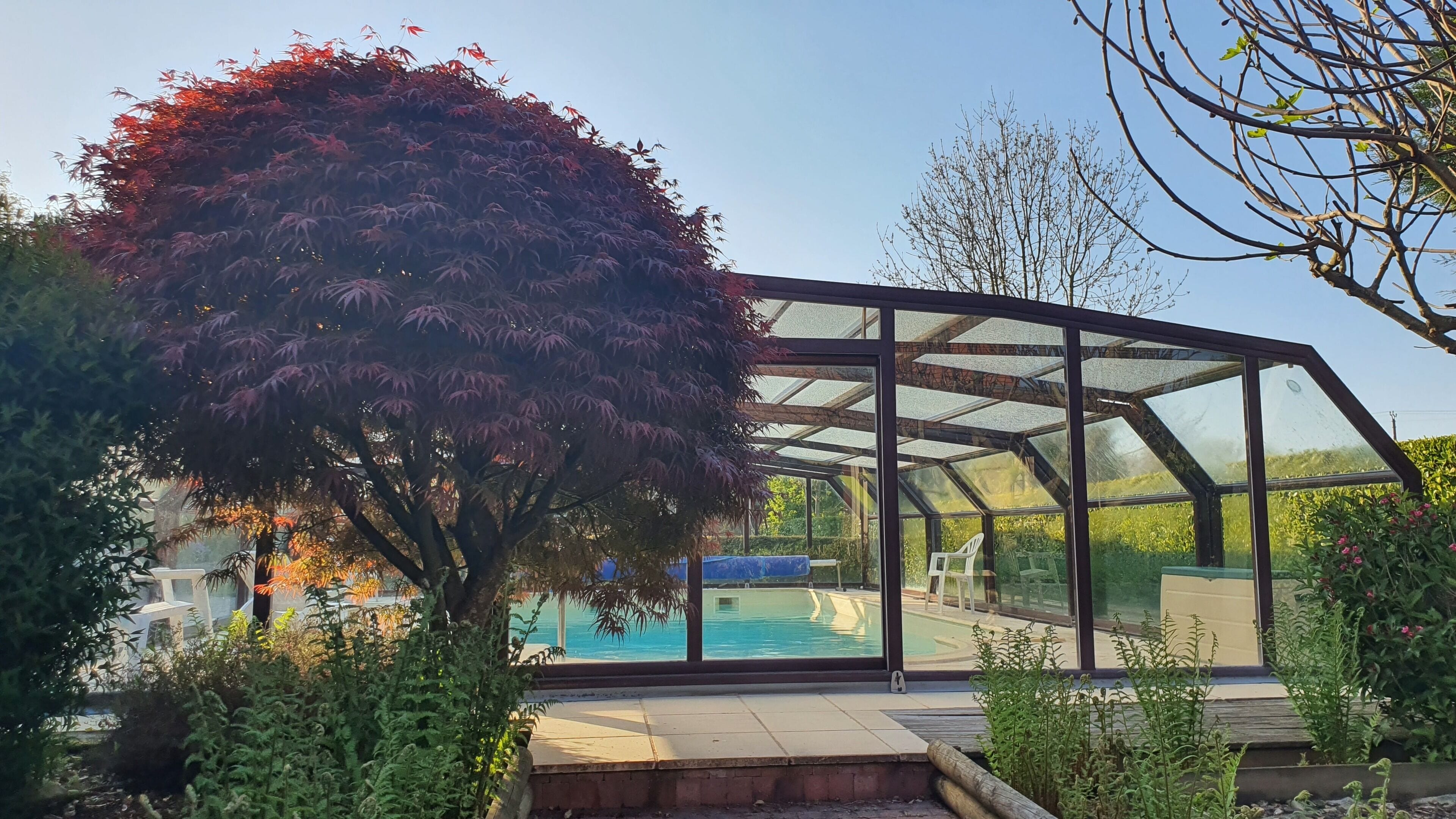 Indoor pool, outdoor pool